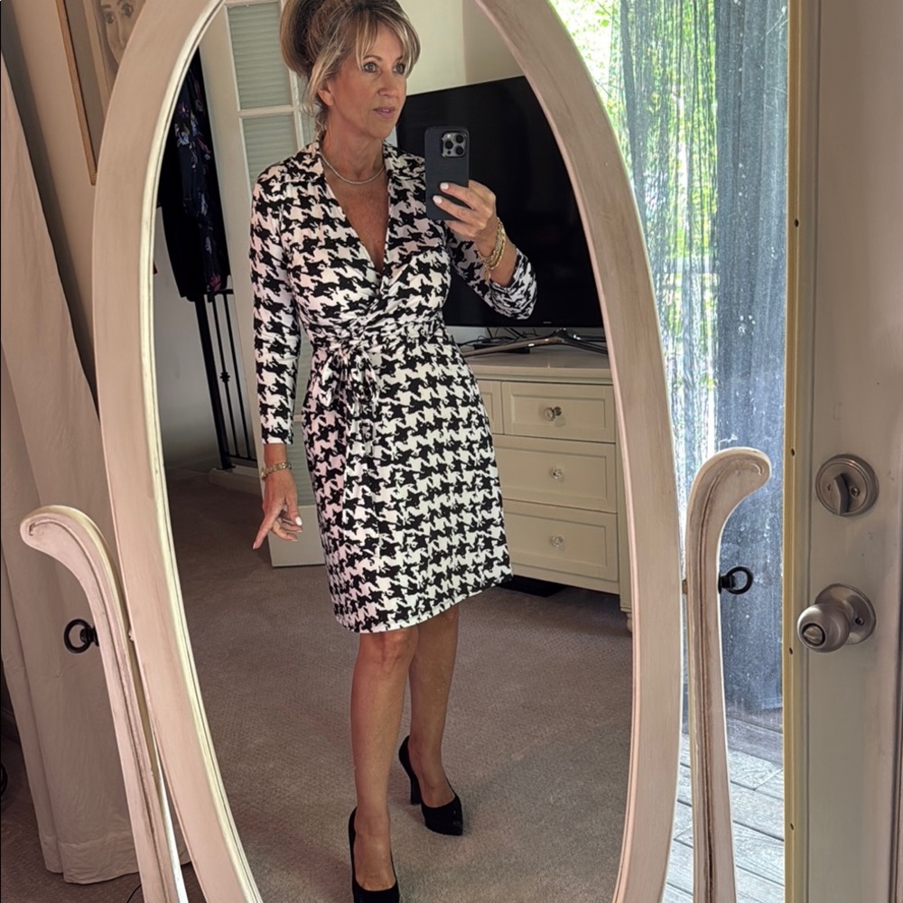 Elegant Black and White Houndstooth Dress